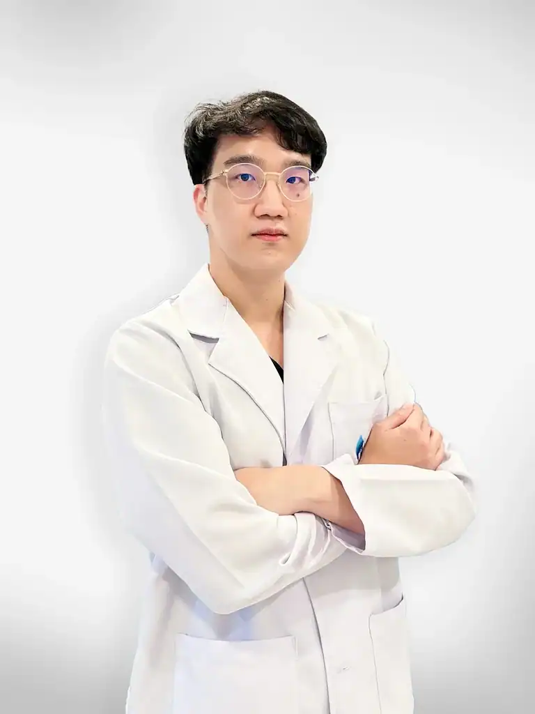 นพ.ศุภวิชญ์ สุทธินันท์